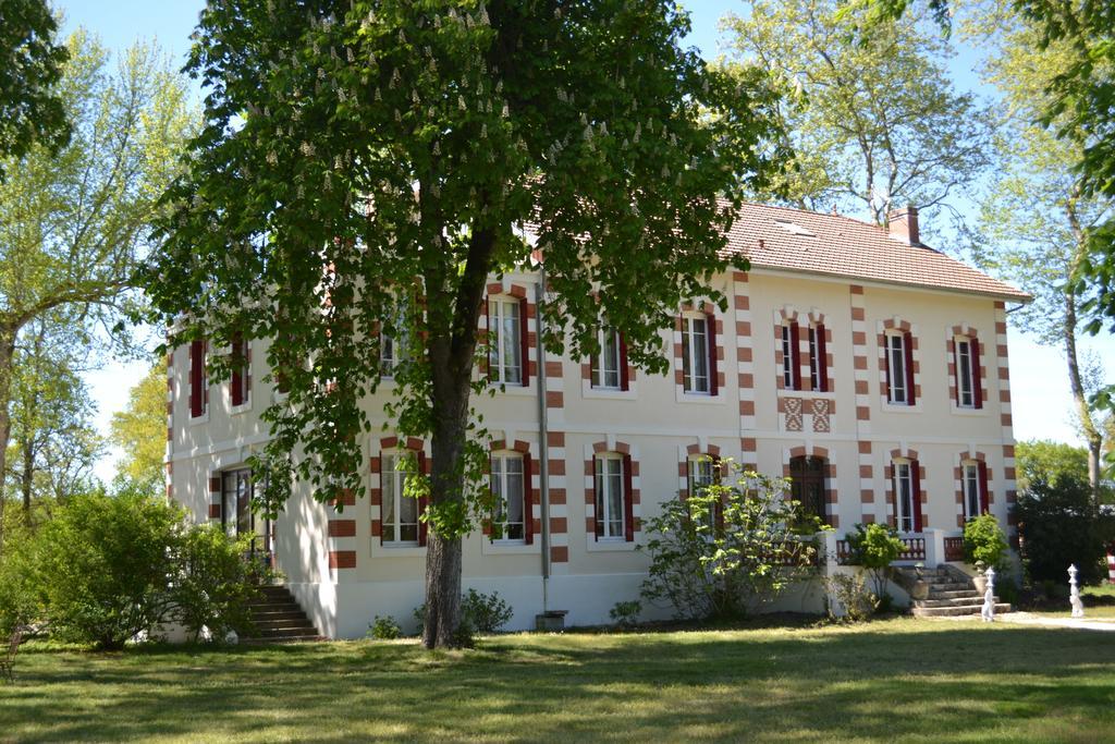 Les Chambres D'Hotes Du Domaine De Lugazaut Vielle-Soubiran Buitenkant foto